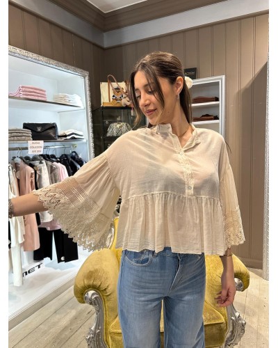 Blusa Krochet RELISH