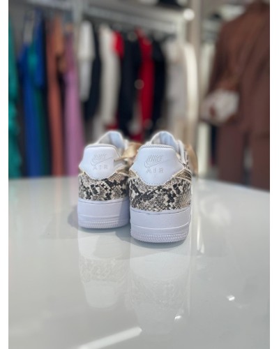 Sneakers Nike Air Force 1 Pitone Oro NIKE