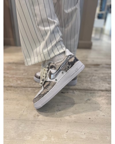 Sneakers Nike Air Force 1 Pitone Argento NIKE